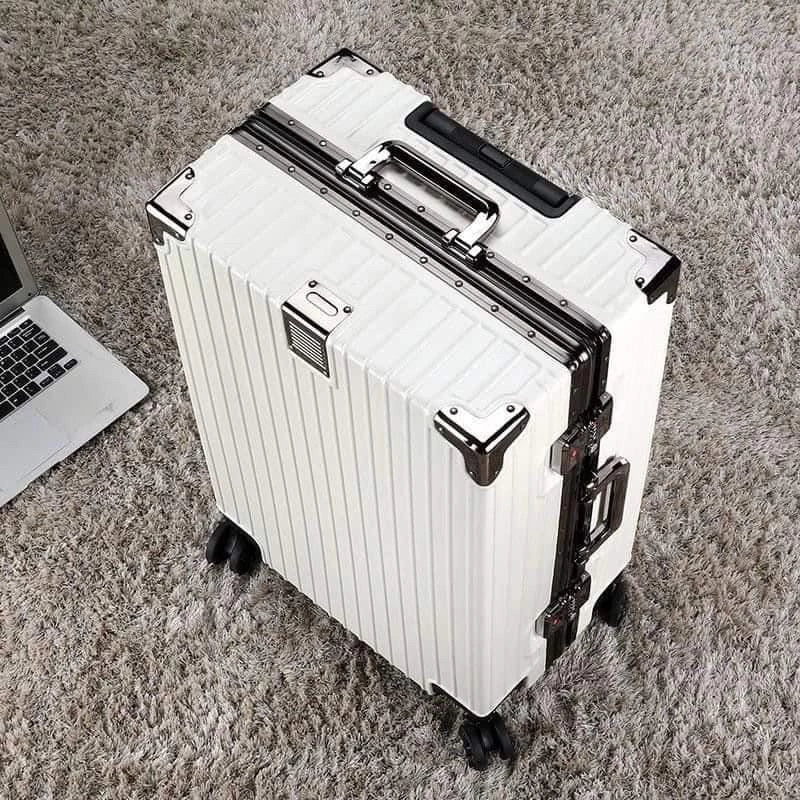 Nomox Vault  Aluminum Check In Luggage